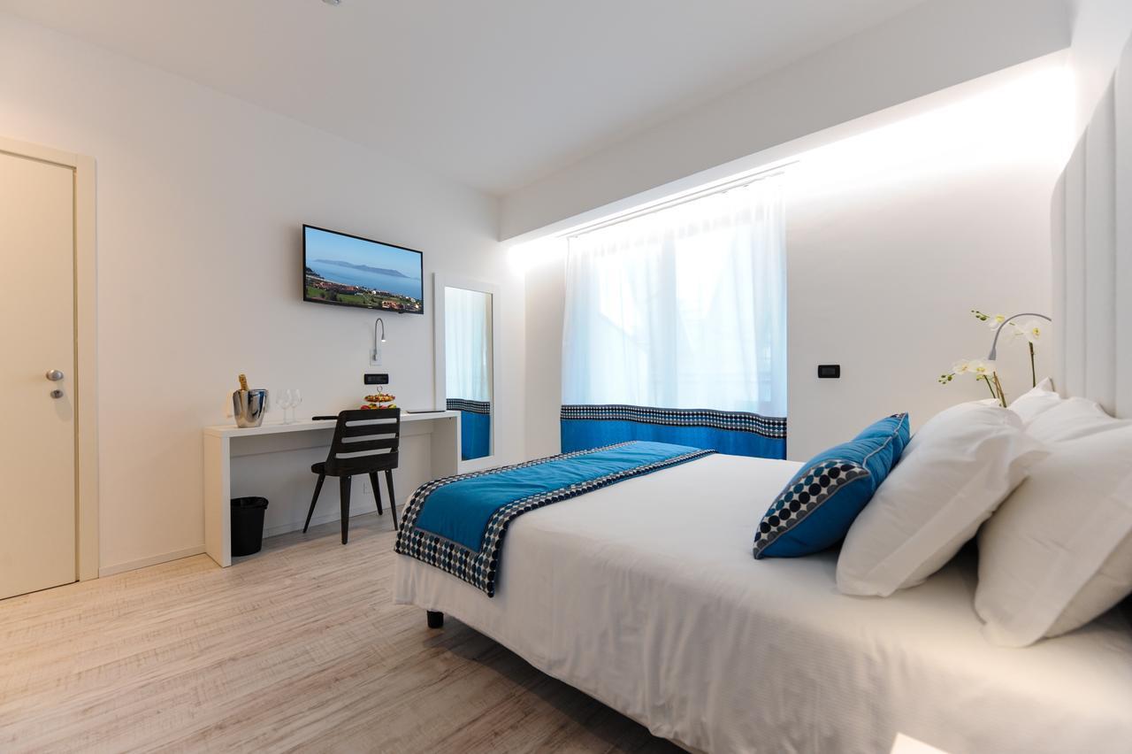 Standard Dreibettzimmer mit Zugang zum Strand
