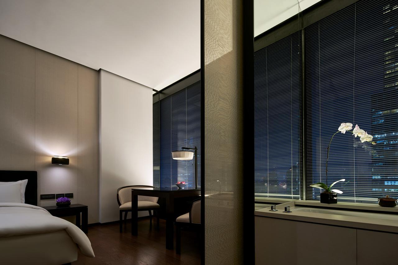 Chambre Lit King-Size de Luxe - Non-Fumeurs