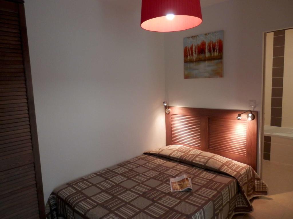 One-Bedroom Apartment,66910867:JPEG