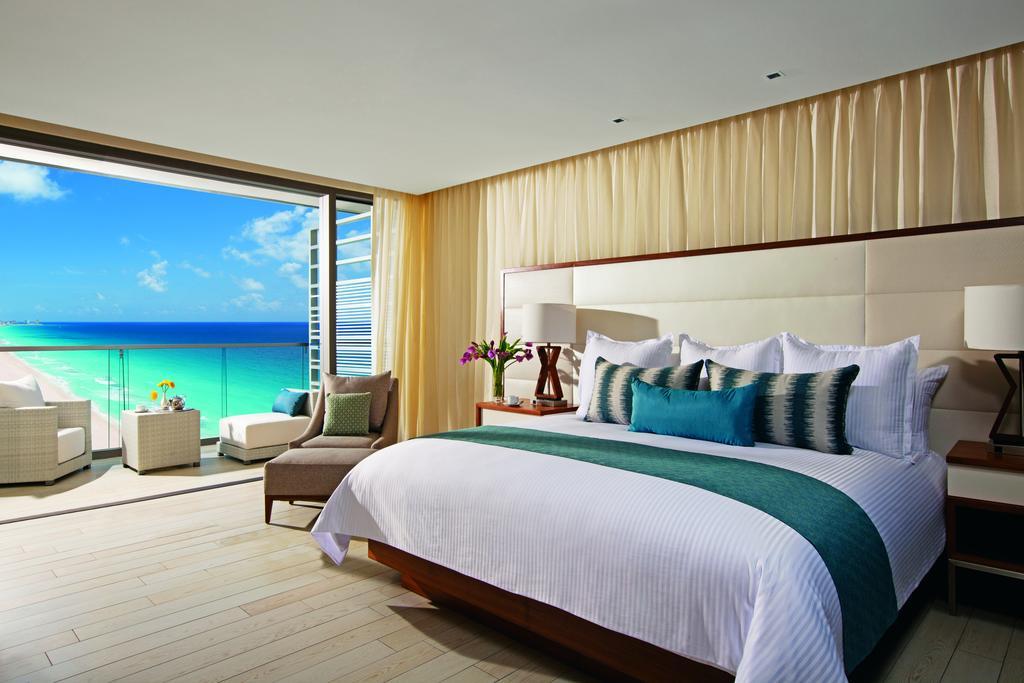 Quarto Deluxe com Cama King-size e Vista do Mar