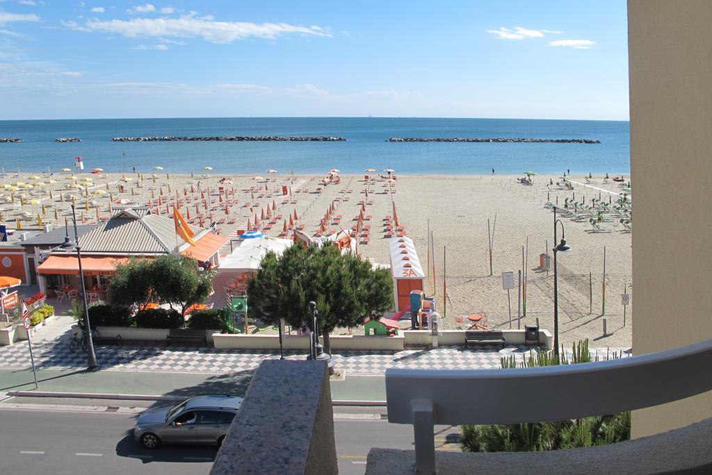 Double or Twin Room Sea View,676621023:JPEG