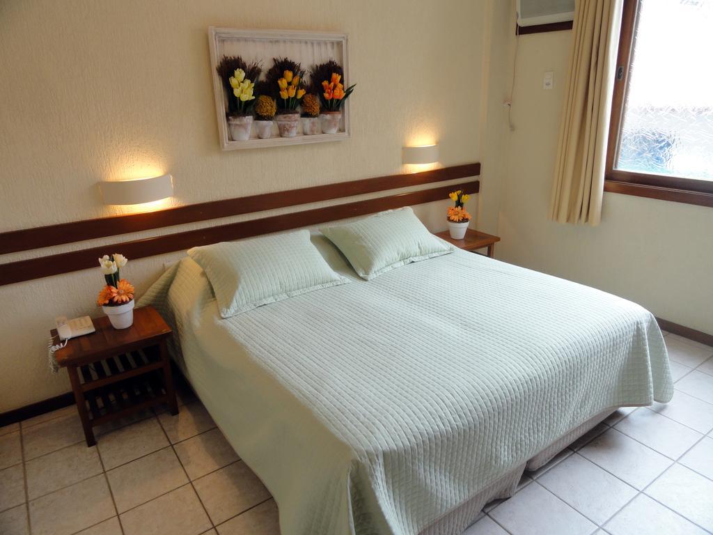 Quarto Duplo