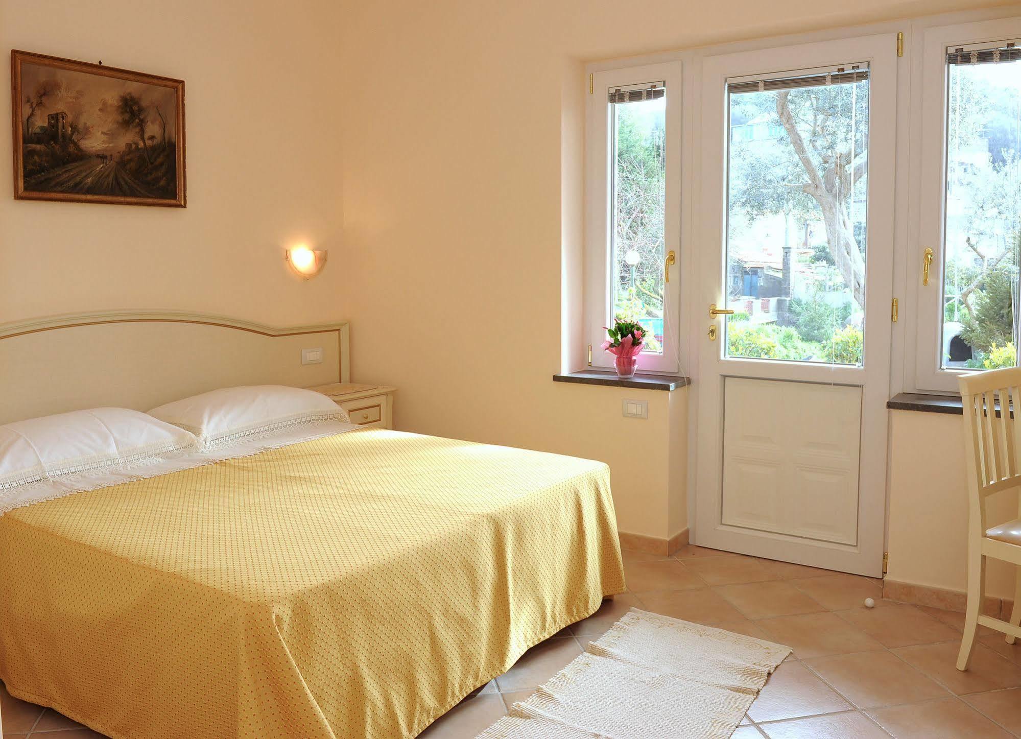 Quarto Deluxe Kruger com 2 Camas de Solteiro