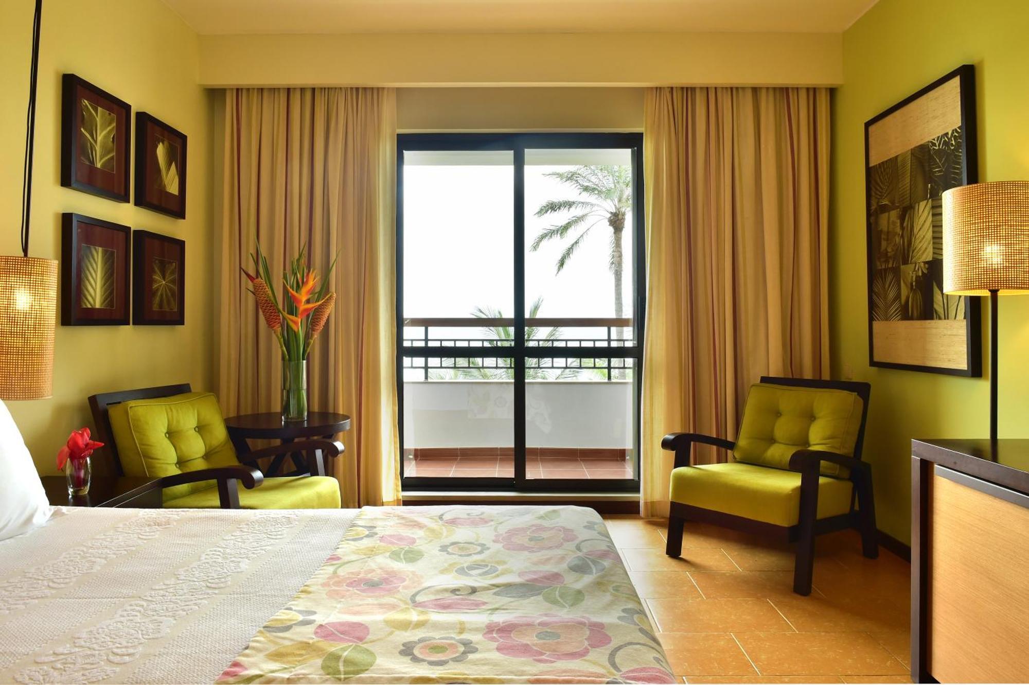 Quarto Duplo com Vista Mar