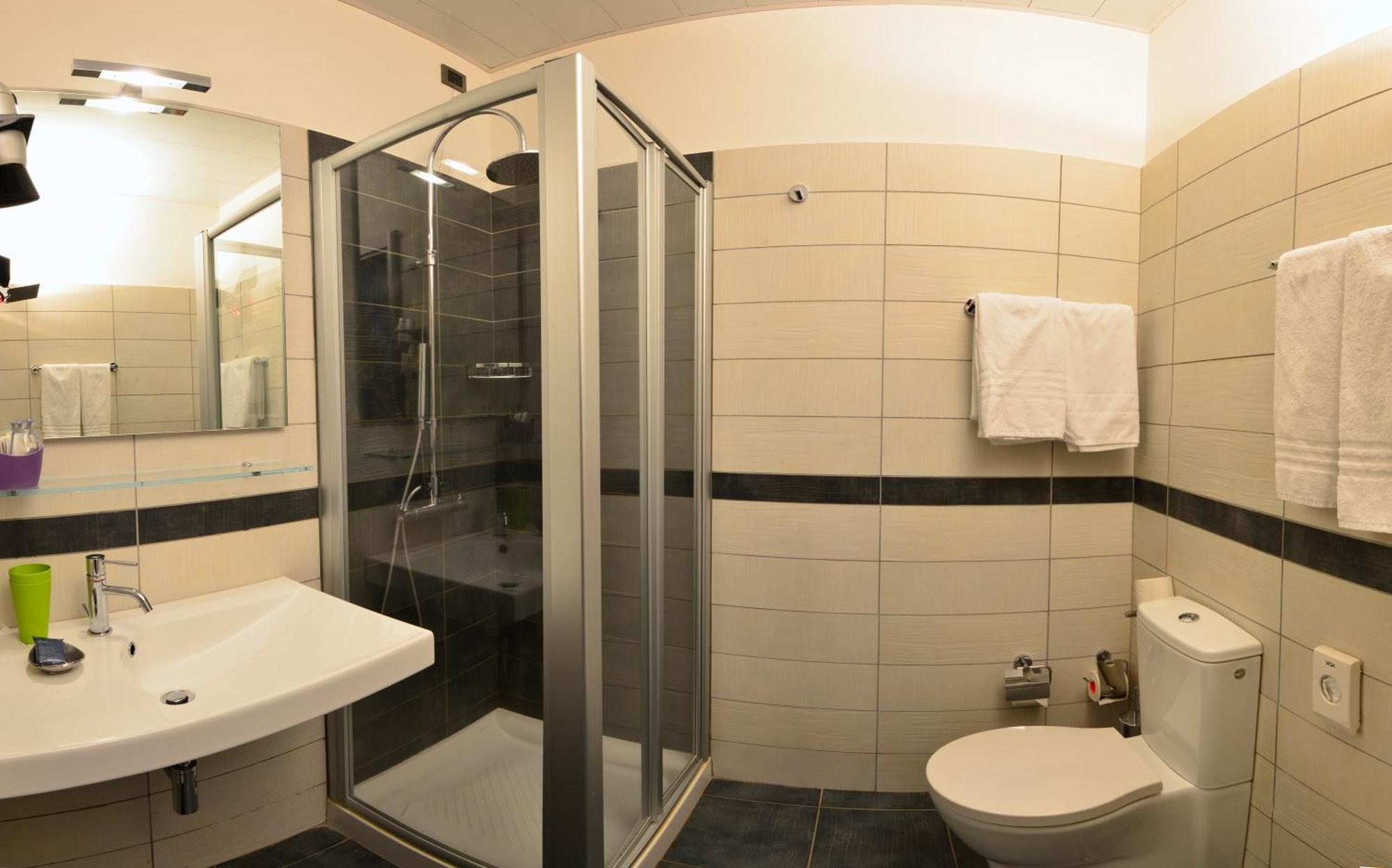 Double Room,739010467:JPEG