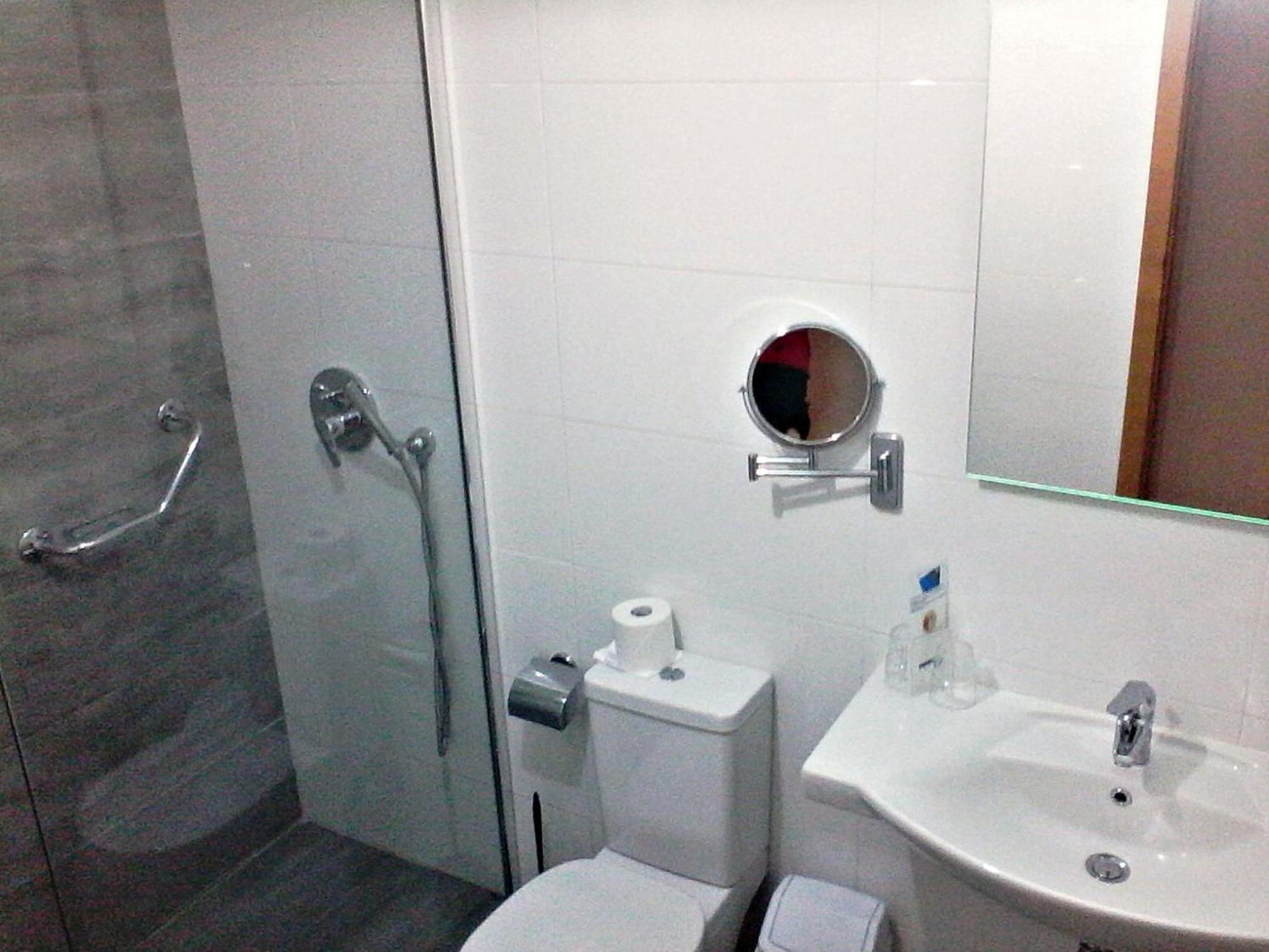 Habitación Familiar con balcón