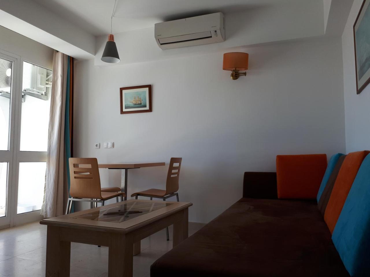 Apartamento Estúdio com Vista Mar