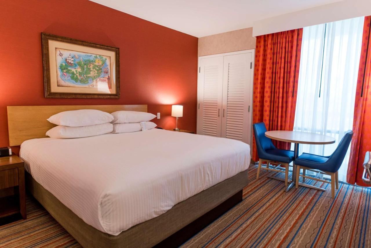 1 King Bed 1 Bunk Bed Two-Bedroom Family Suite Building 1 Non-Smoking,1276018645:JPEG