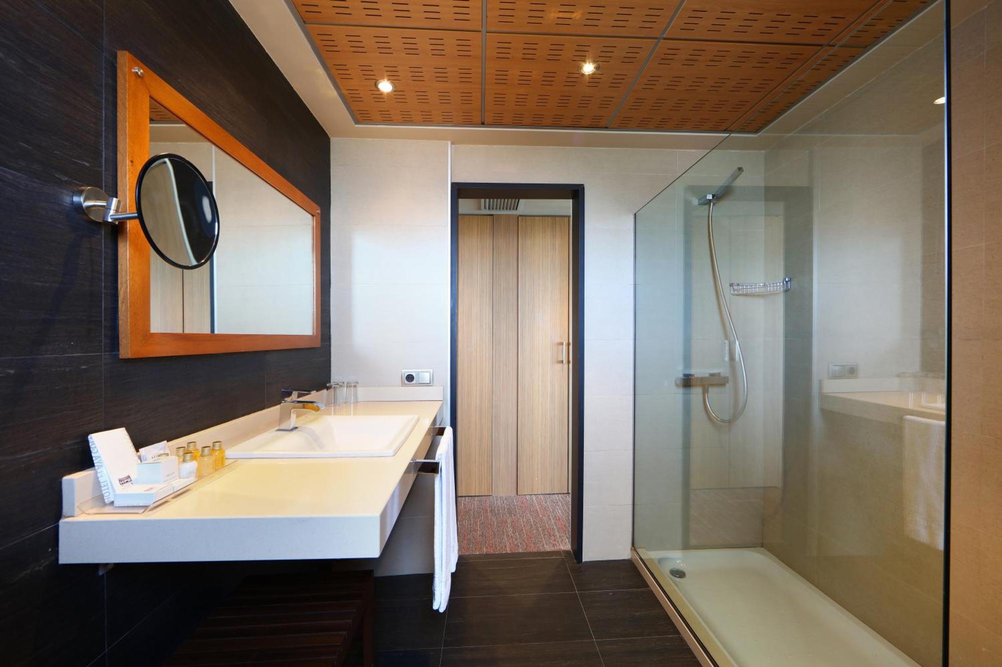 Suite Junior avec Balcon - Vue sur Mer