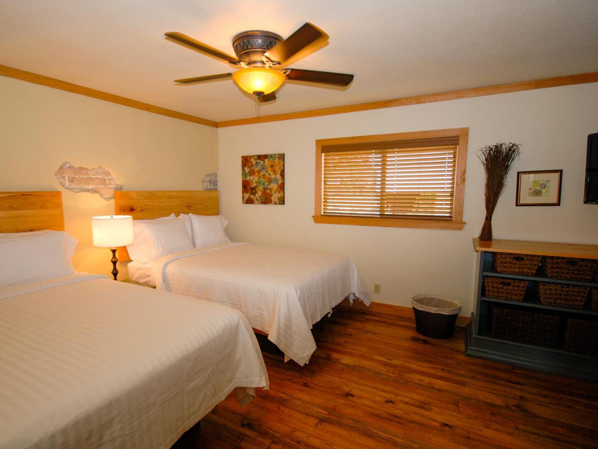 One-Bedroom Suite Two Double Beds