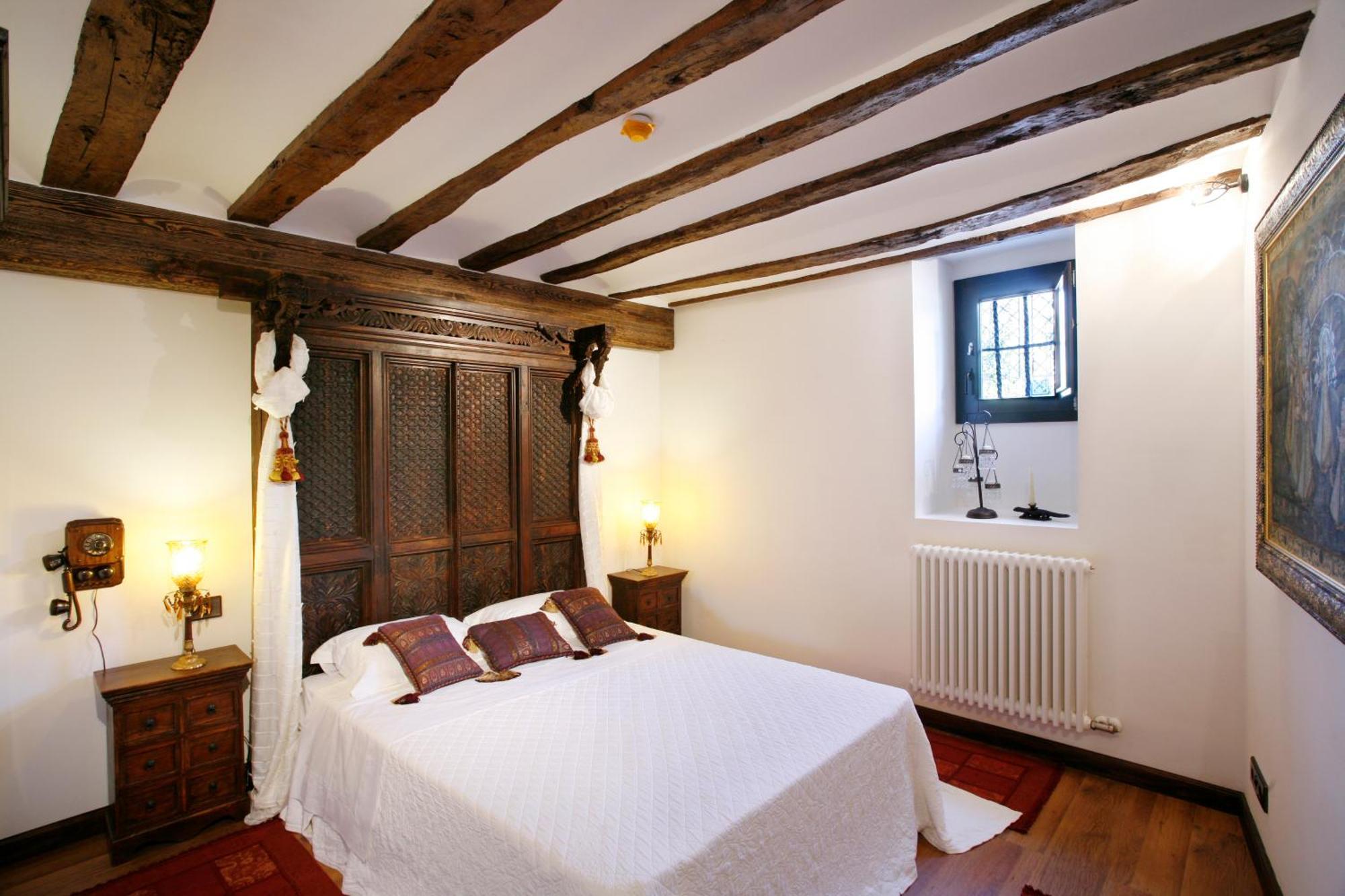 Double or Twin Room Cellar