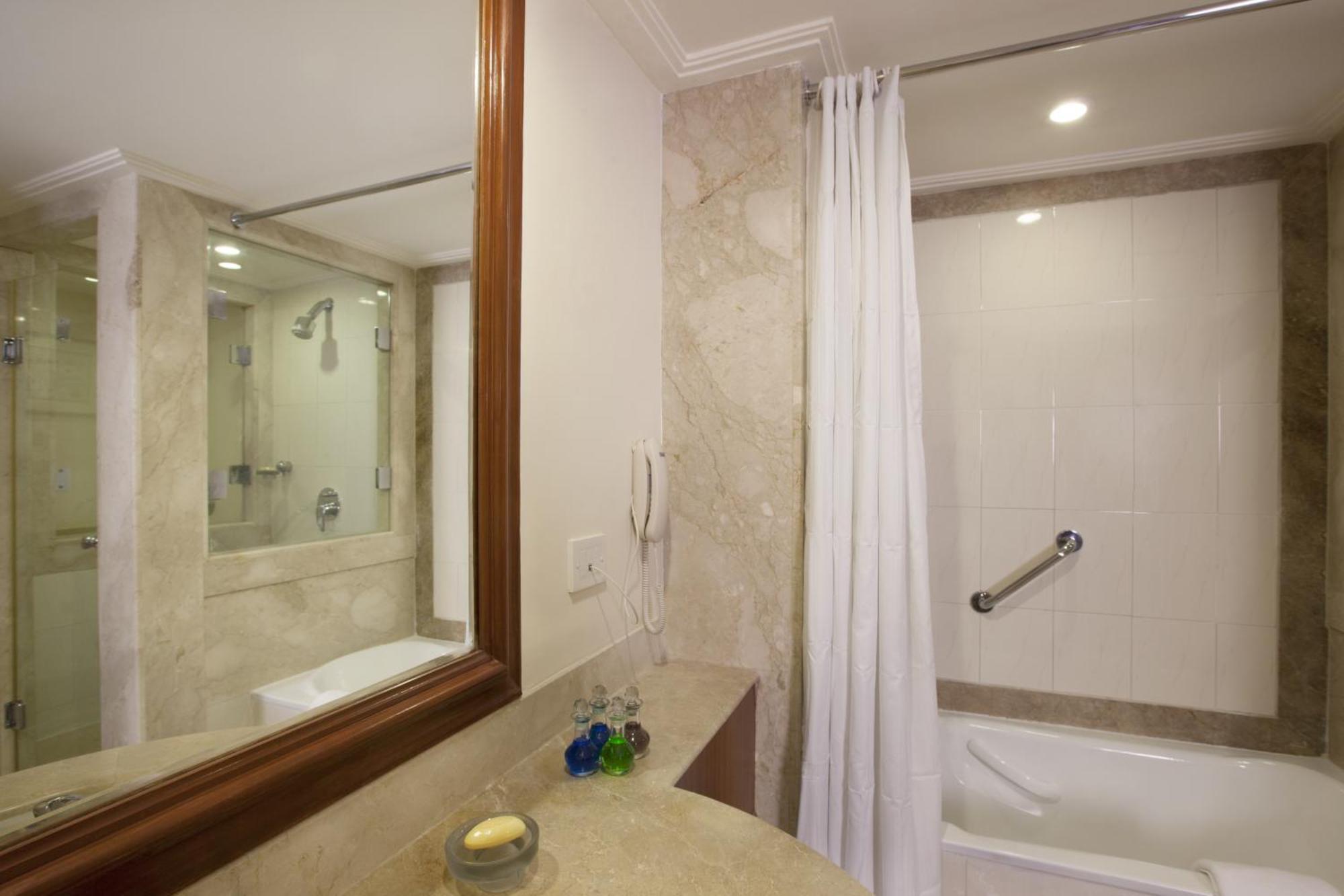 Premier King Room