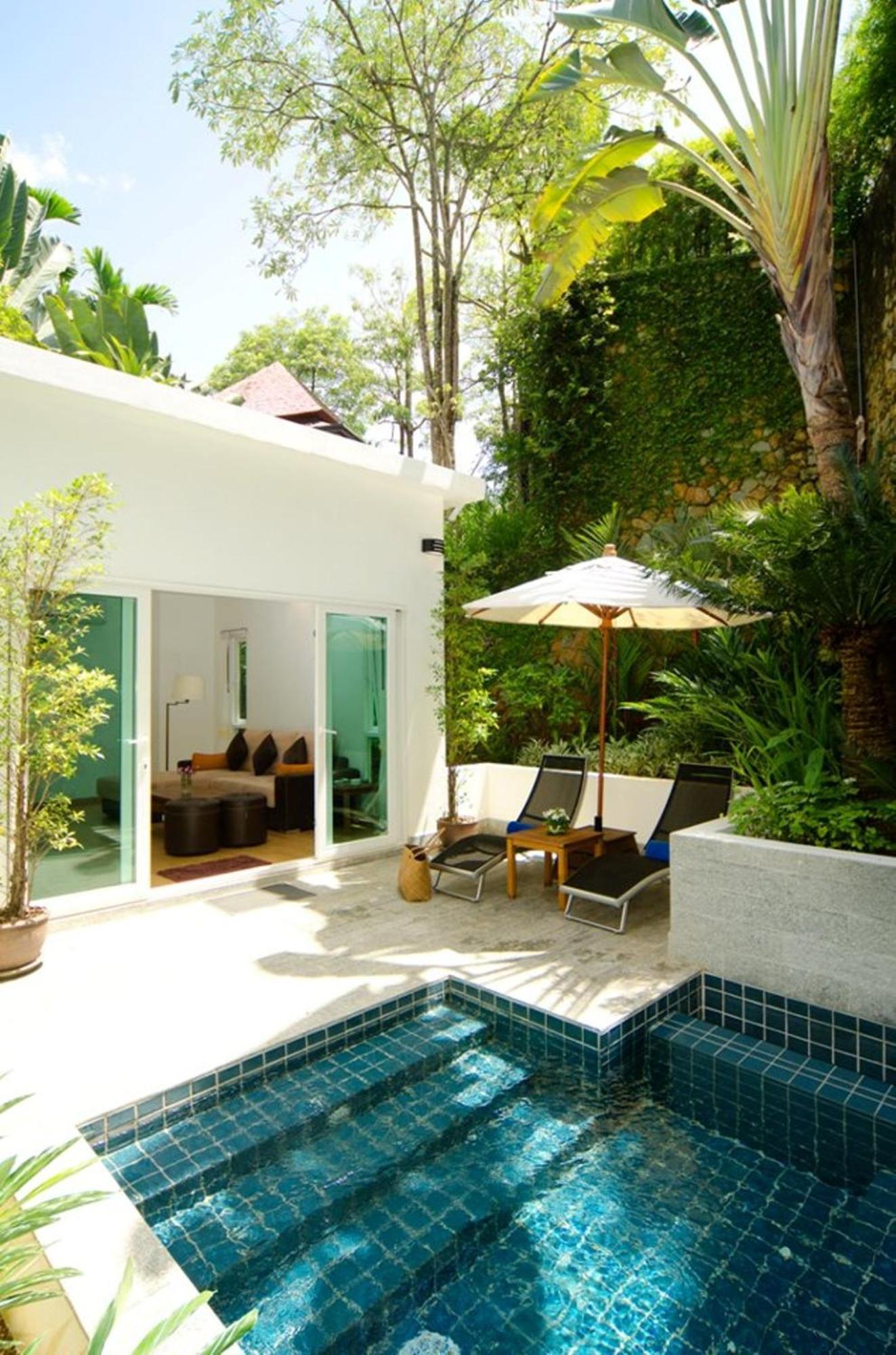 Villa avec Jardin — Piscine d’hydromassage