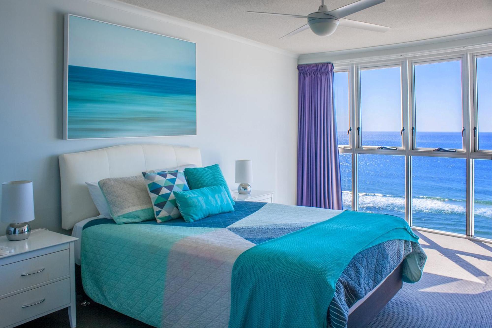 Three-Bedroom Apartment Ocean View