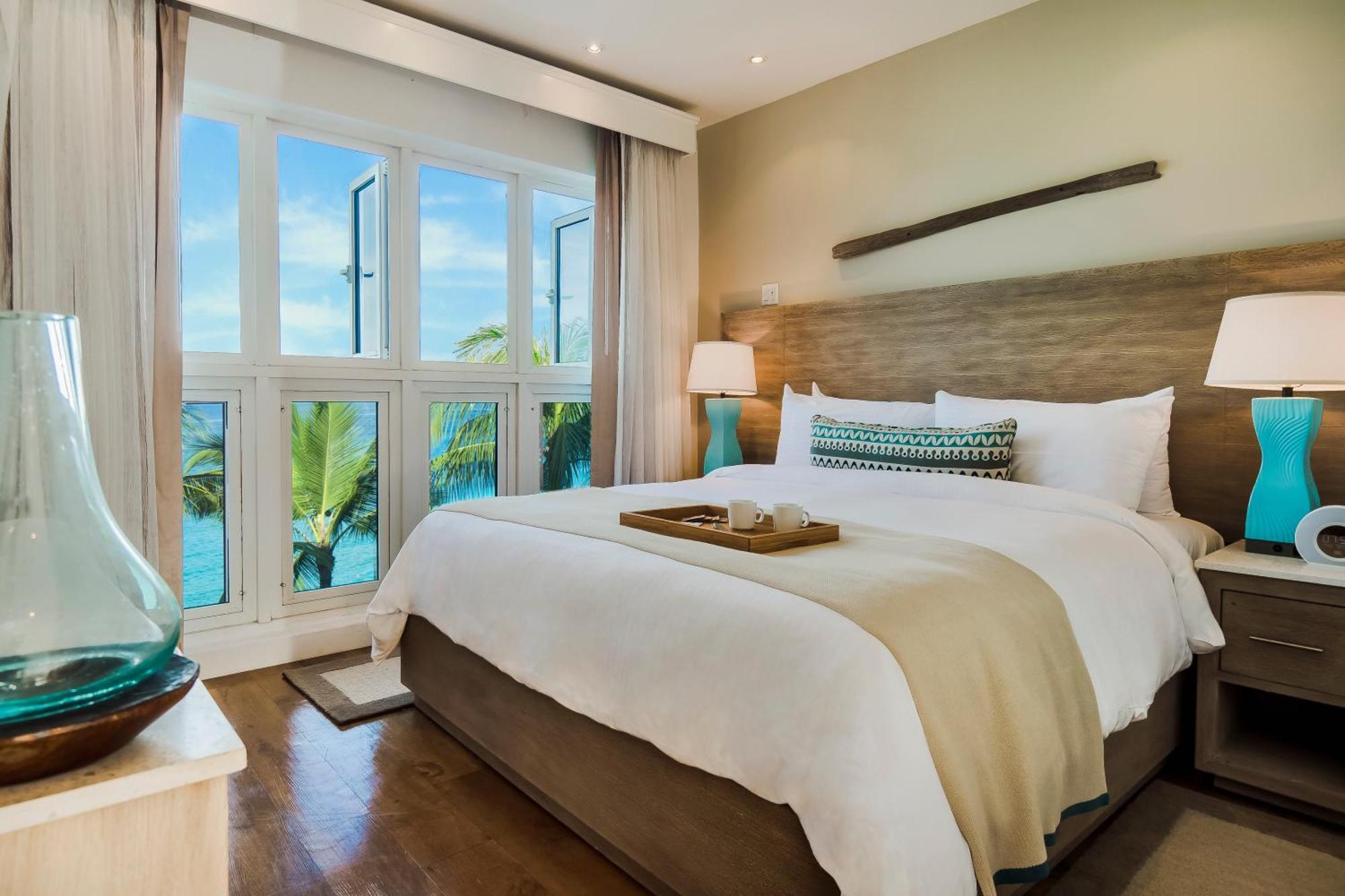 Ocean Front Split Room, Guest room
