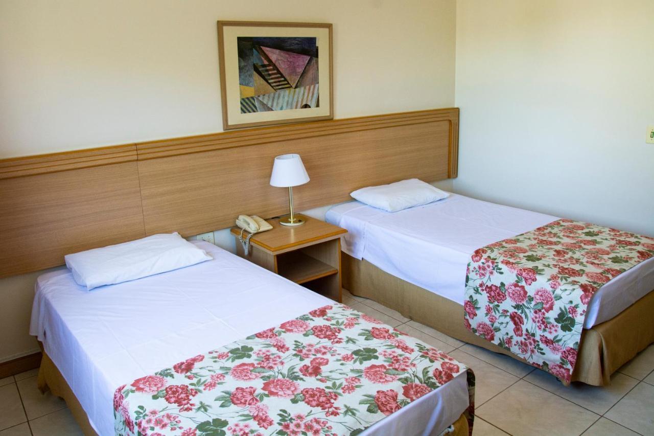 Quarto Standard com 2 Camas de Solteiro