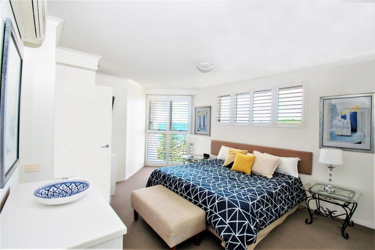 Three-Bedroom Apartment Ocean View