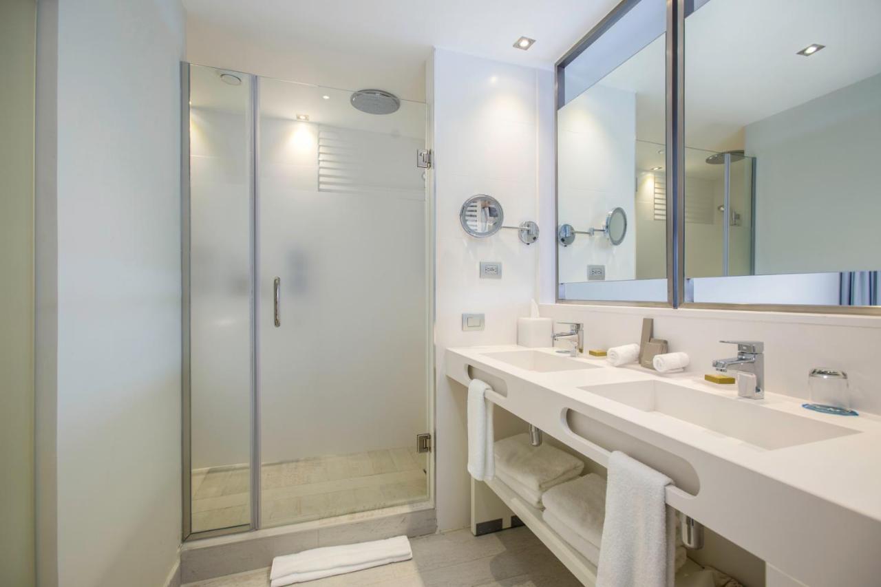 Hébergement Familial Deluxe Privilégié (3 Adultes + 2 Enfants)