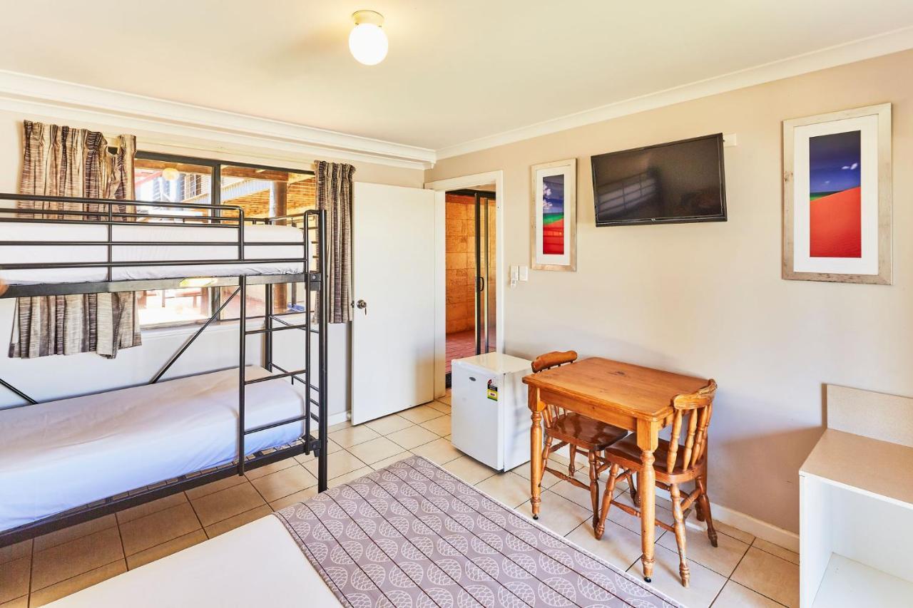 Budget Room with Shared Bathroom