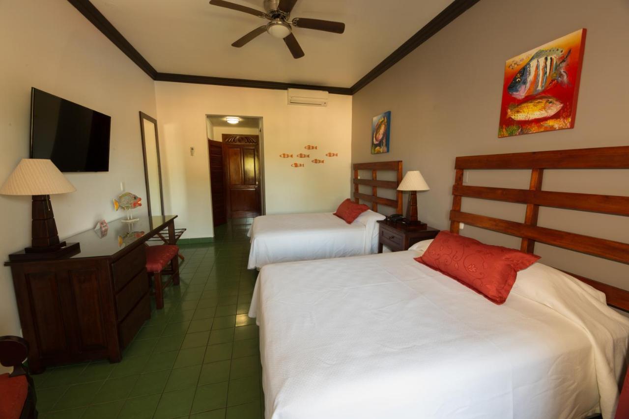 Deluxe Room 2 Dbl Beds