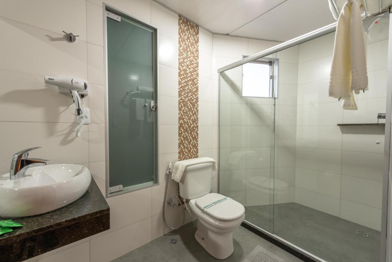 Quarto Standard com Cama de Casal ou 2 de Solteiro