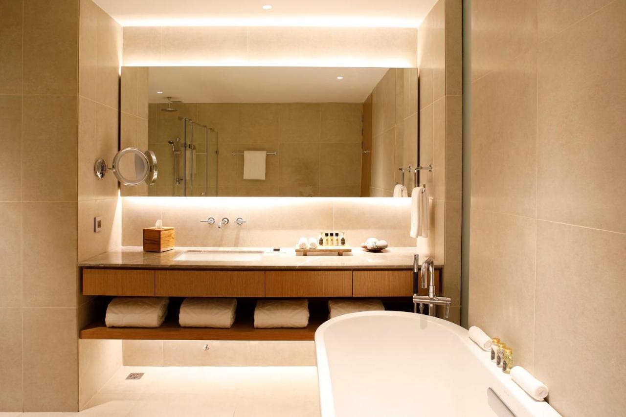 Premium Villa King Bed