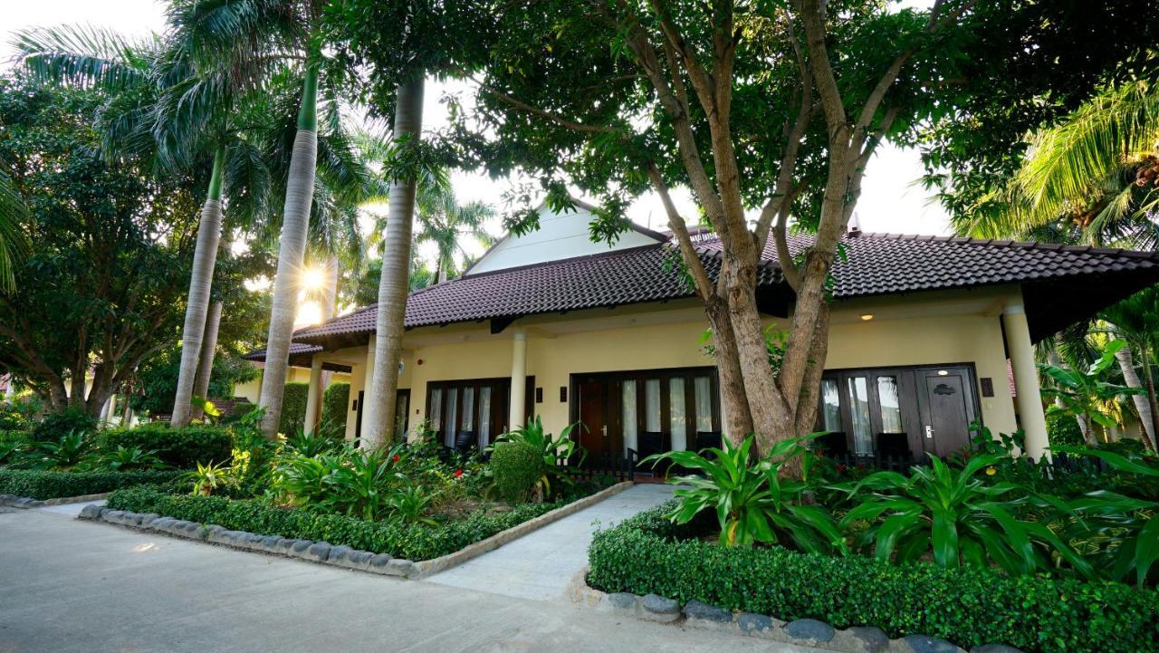 Diamond Bungalow Garden View