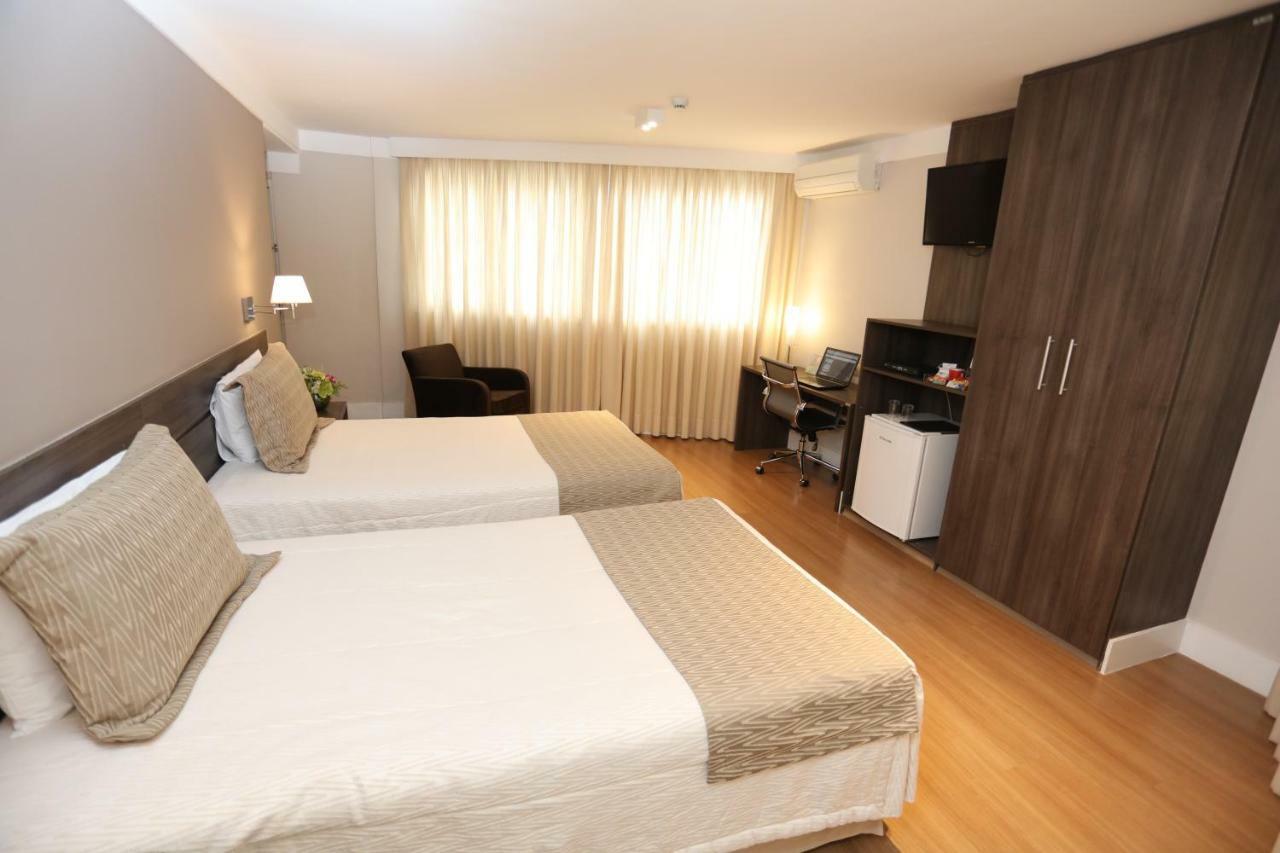 Quarto Superior com 2 Camas de Solteiro
