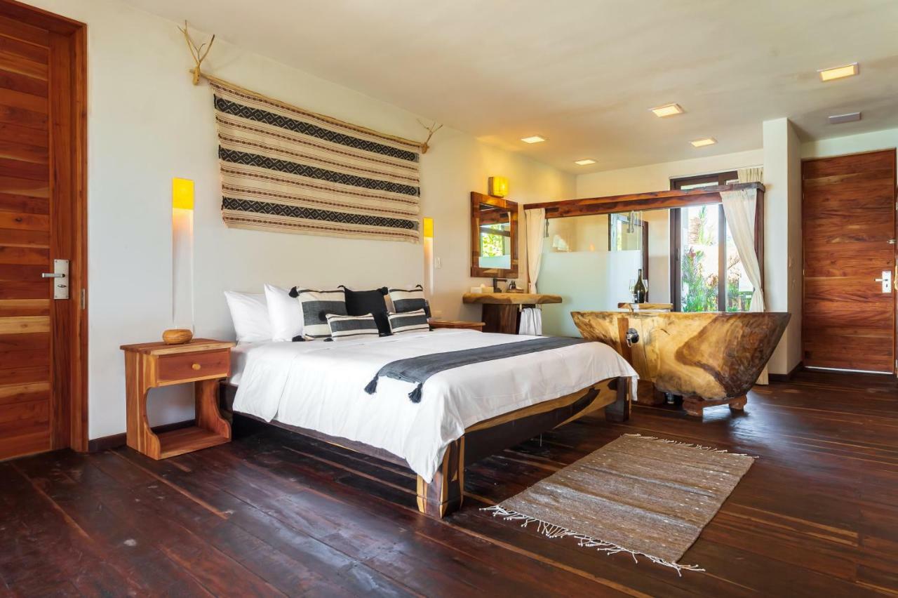 Habitación con cama extragrande y vistas a la selva - 1.ª planta