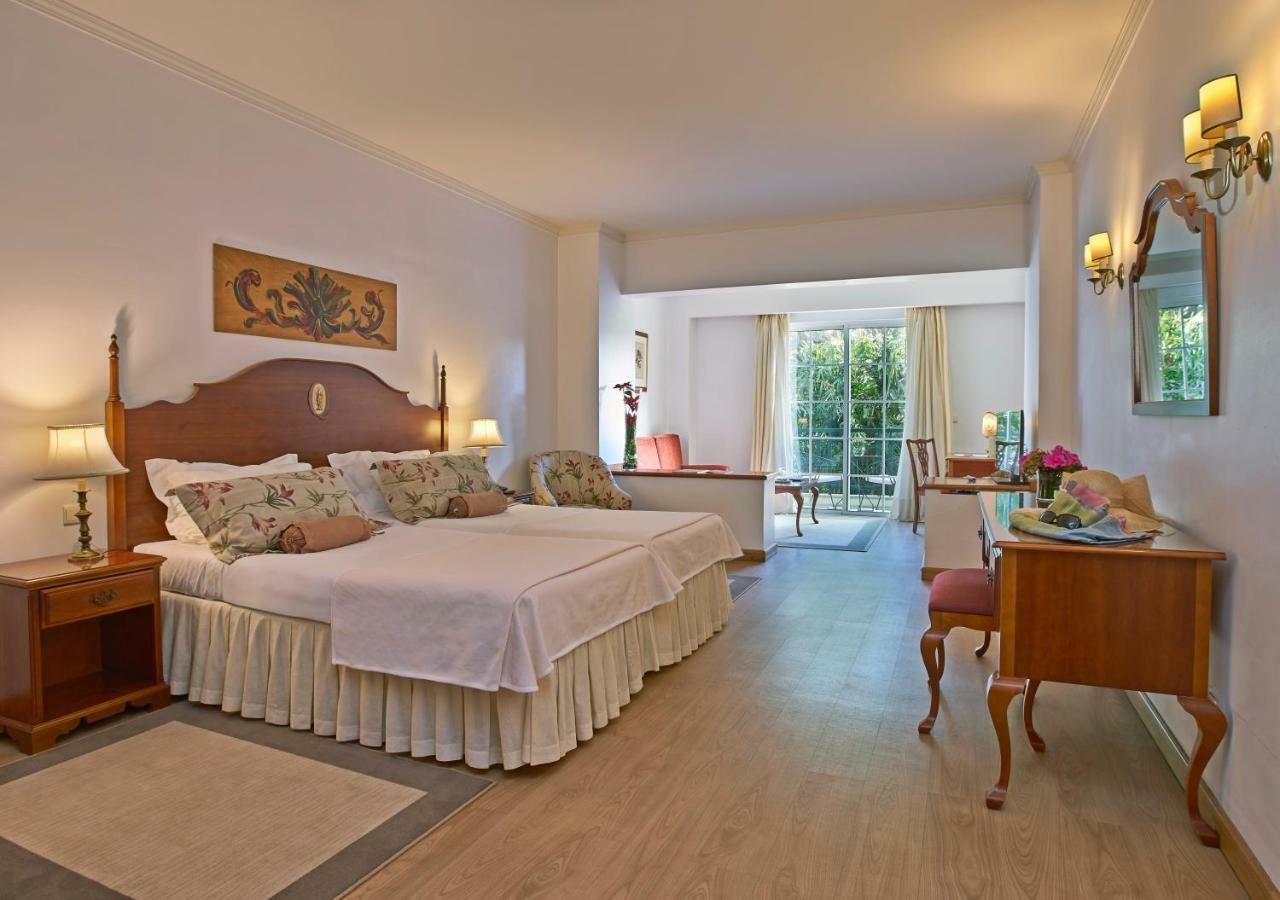 Quarto Duplo ou Twin Premium com Vista Jardim e Varanda