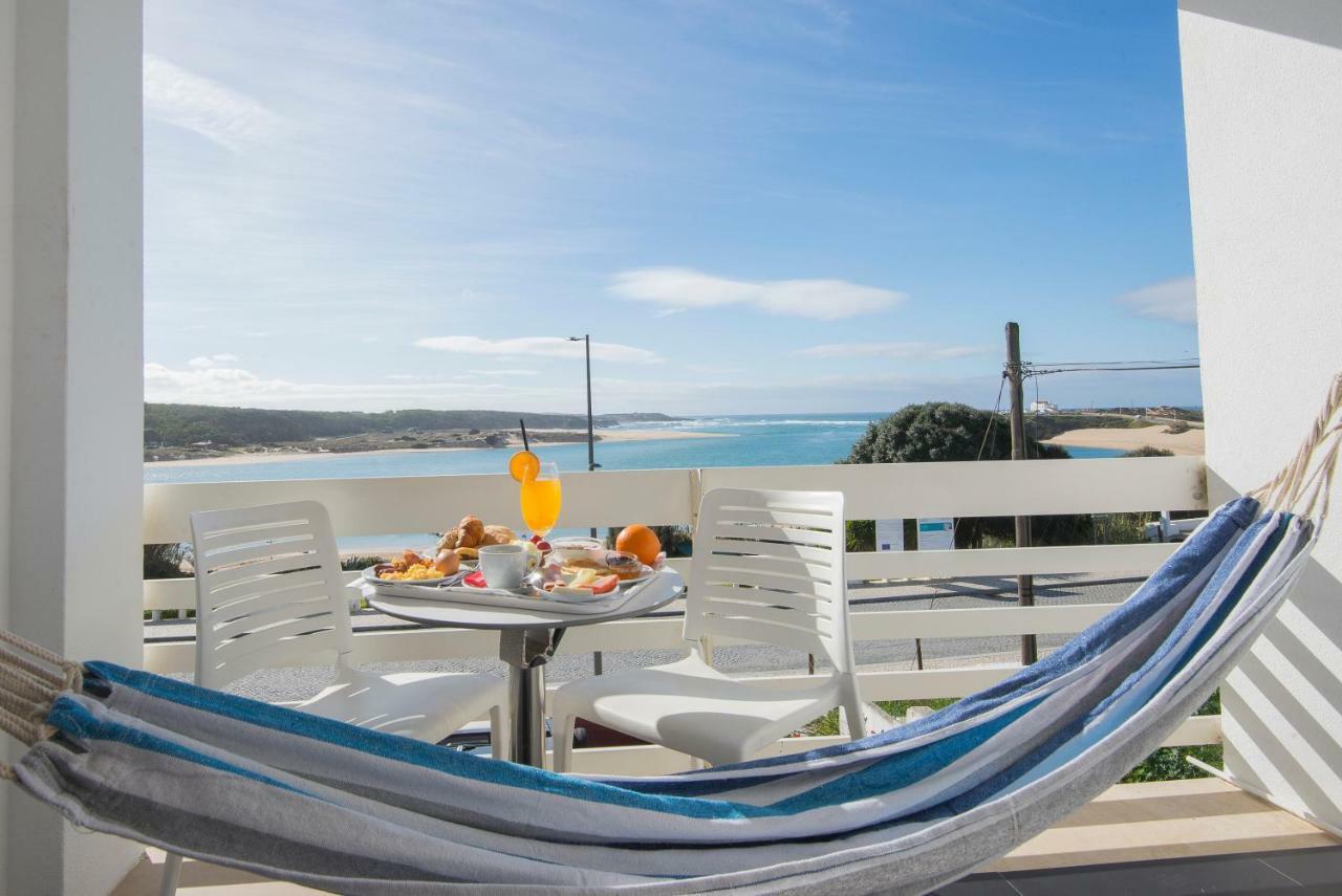 Quarto Twin Superior com Vista Mar