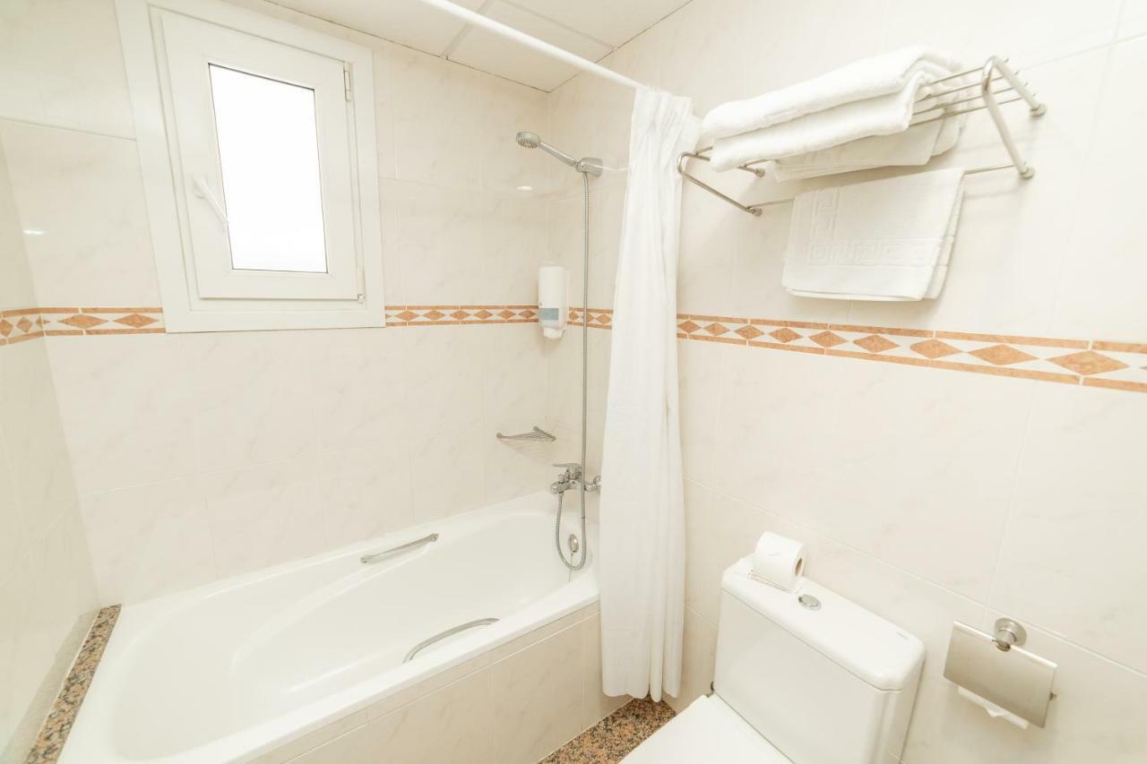 Double or Twin Room Side Sea View