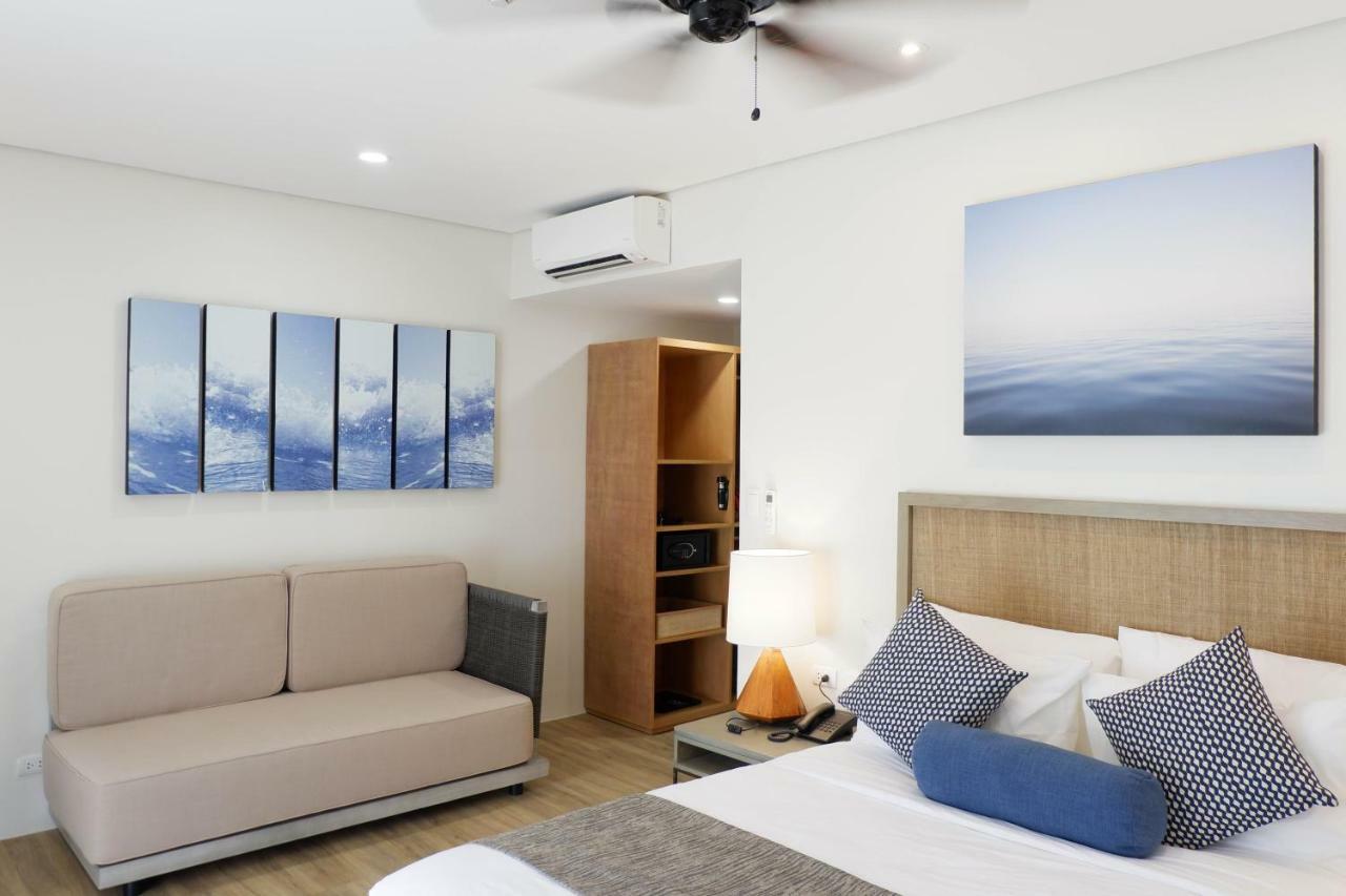 2 Single Beds, Standard Room with Pool View