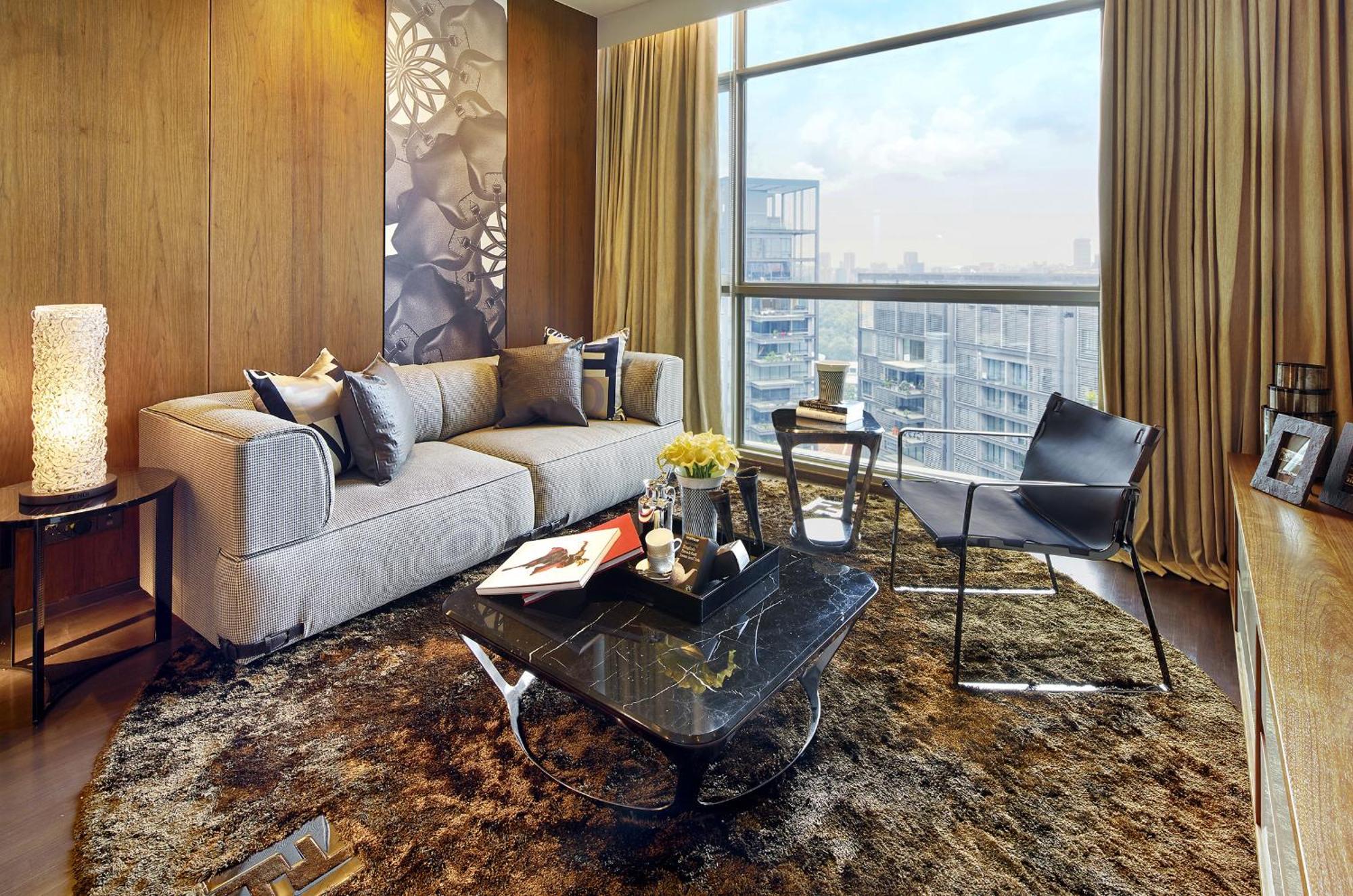 One-Bedroom Pierre Suite