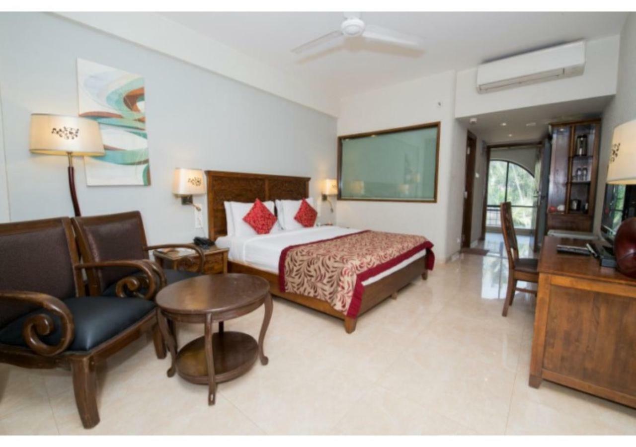 Double Room with Pool View