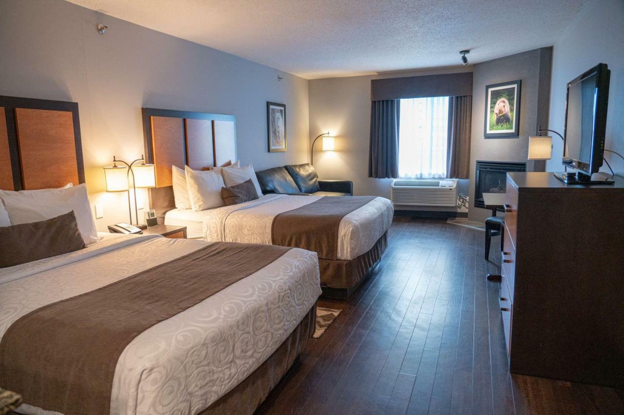 Superior Room 2 Queen Beds plus sofabed
