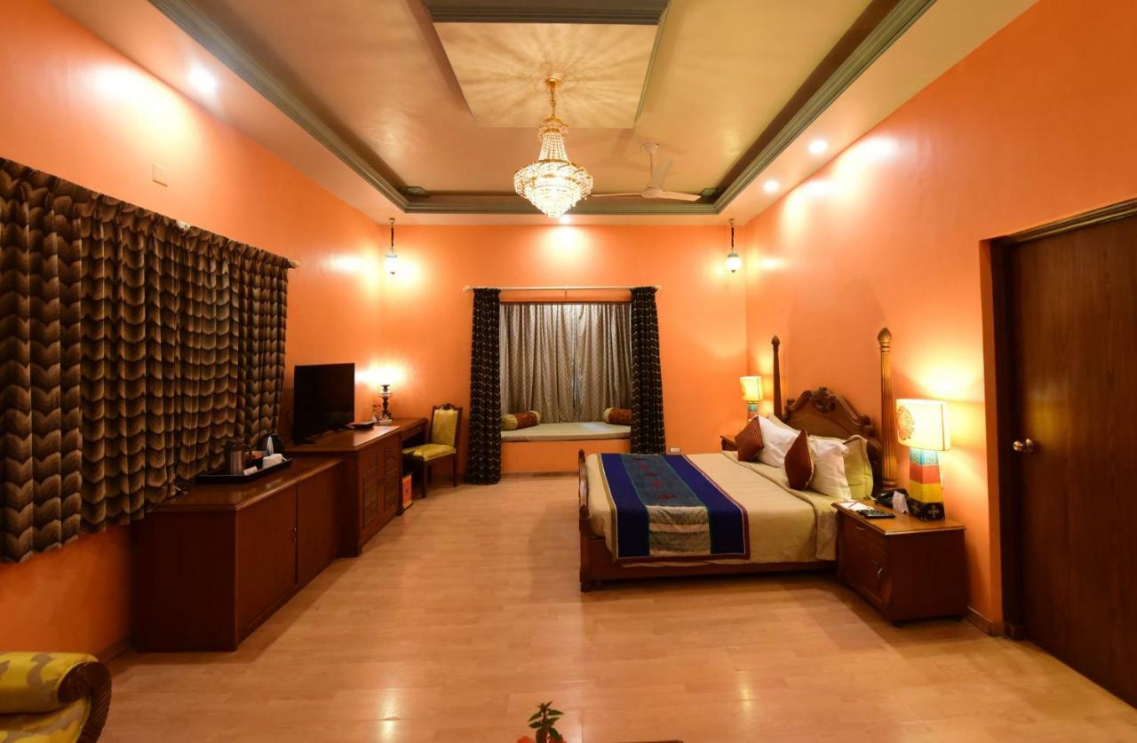 Deluxe Double Room with Hi-Tea with Cookies