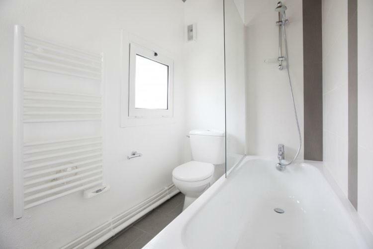 Two-Bedroom Apartment,1334330147:JPEG