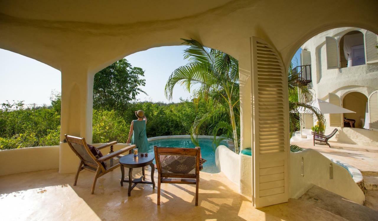 Garden View Pool Pavilion