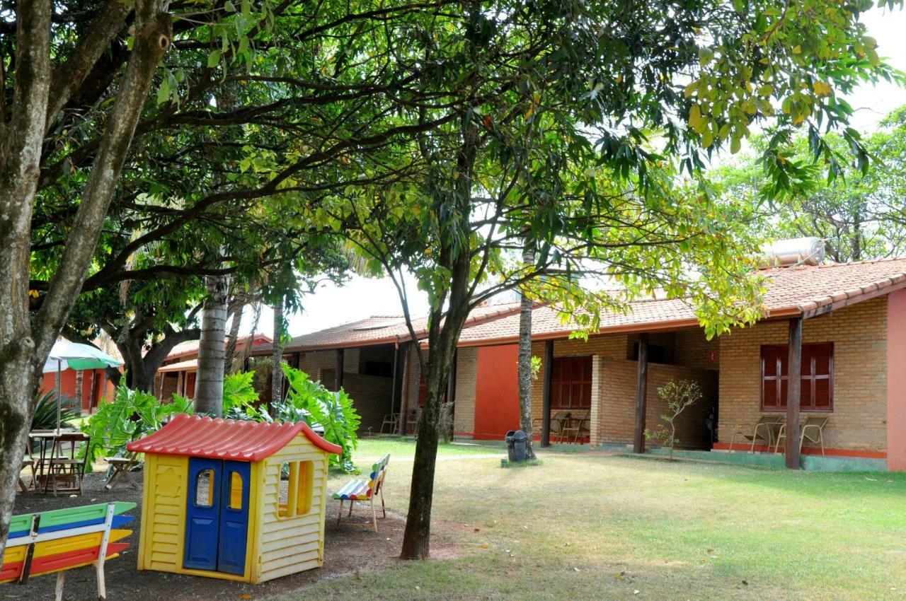 Quarto Duplo Família com Vista da Piscina