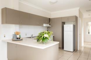 Two-Bedroom Apartment with Two Queen Beds
