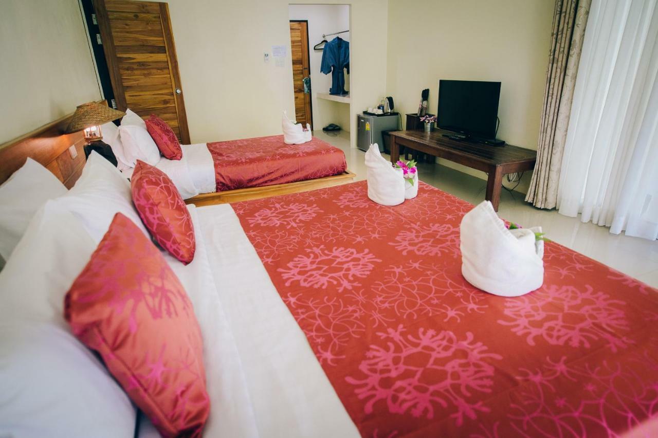 Deluxe Triple Room with Lagoon View