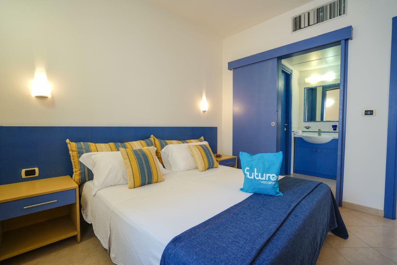 Standard Double Room,823288619:JPEG