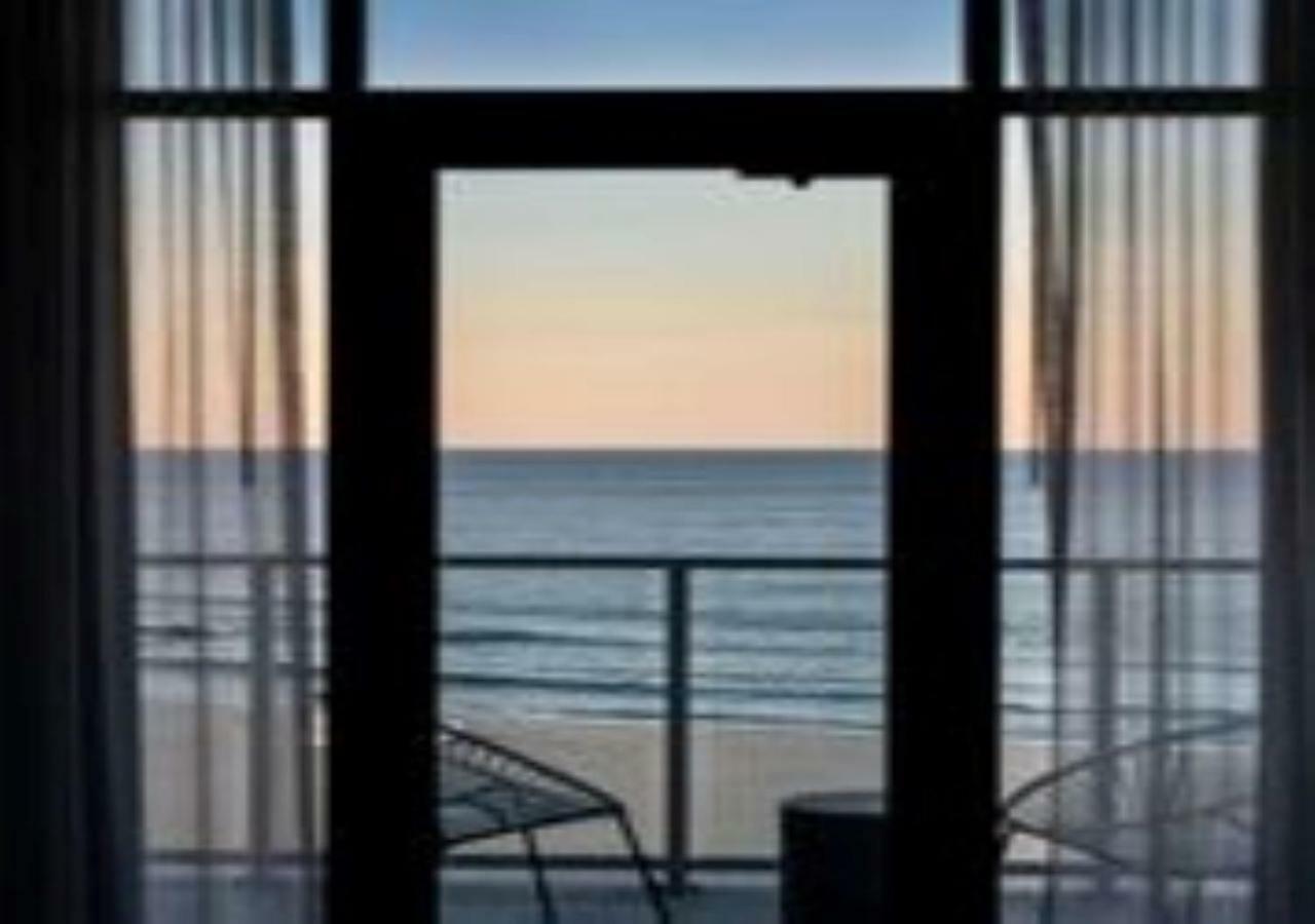 Zimmer mit Queensize-Bett und Meerblick