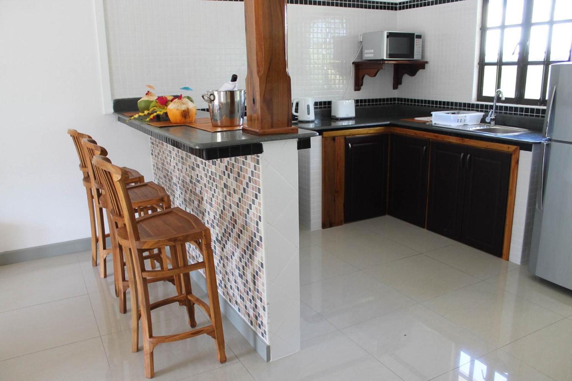 One-Bedroom Apartment,1075613185:JPEG