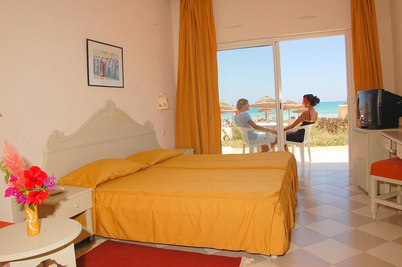 Chambre Double ou Lits Jumeaux Standard - Vue sur Mer