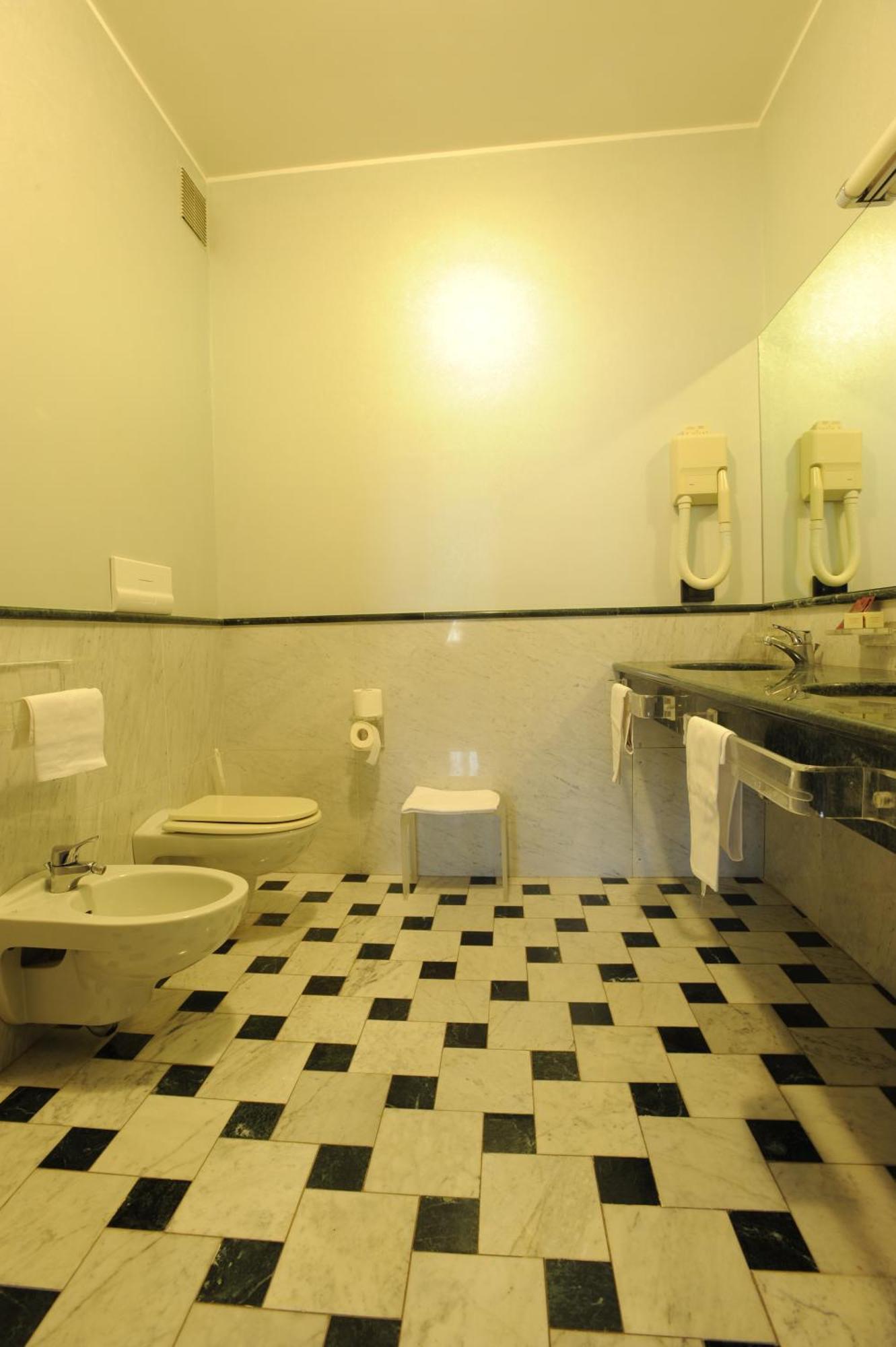Triple Room,1080895924:JPEG