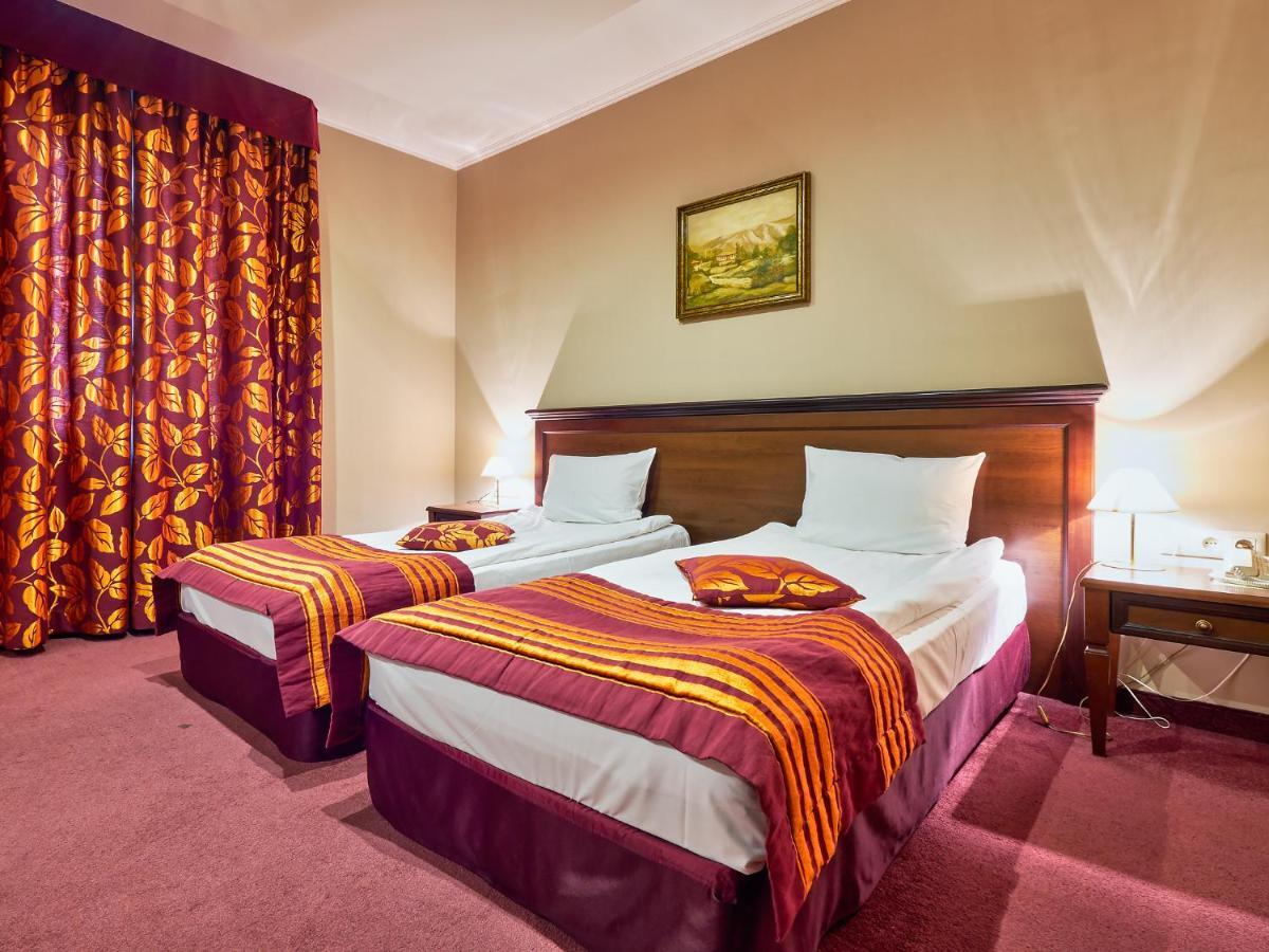 Twin Room Pool Access