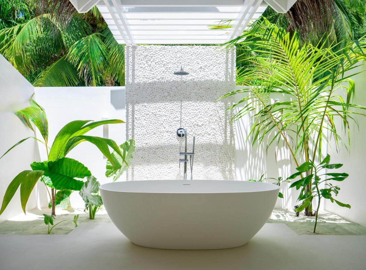 Villa de Plage Familiale avec 2 Chambres et Piscine