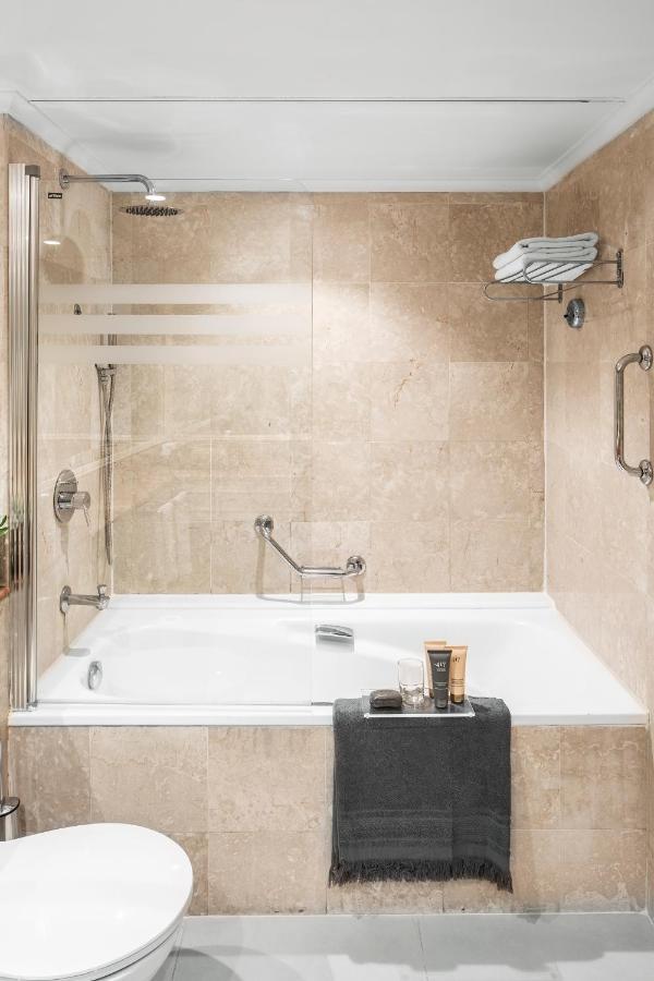 Classic Room,1589493588:JPEG